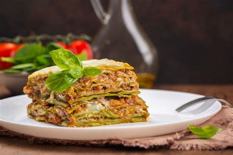 Come Fare Lasagne Alla Bolognese La Ricetta Originale E Quella Veloce