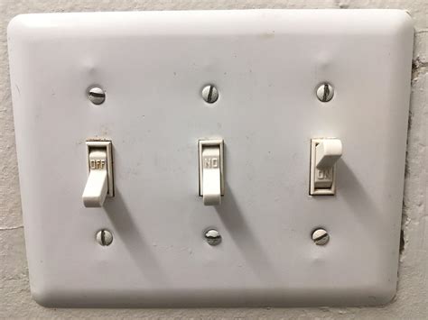 This Upside Down Light Switch Mildlyinteresting