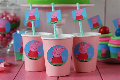 Los niños más pequeños están enloquecidos con esta familia de cerditos. Kit de fiesta gratuito de Peppa Pig | Postreadicción ...