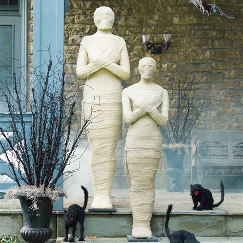 Life Size Wrapped Mummy Statues The Green Head