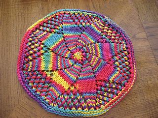 Download your free knitted dishcloth pattern. Ravelry: Doily Style Dishcloth pattern by Lily Sugar'n ...