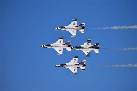 Thunderbirds F 16 Air Show Free Photo On Pixabay Pixabay