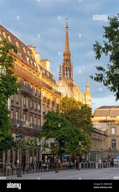 Early Morning Sunlight On The Spires Of Sainte Chapelle And The