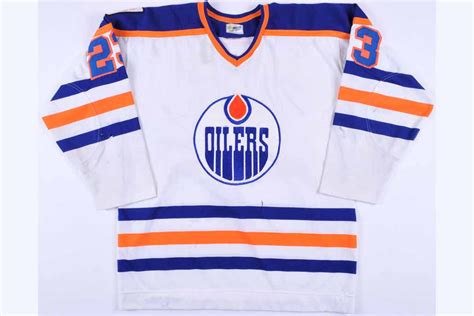 The florida panthers, sunrise, fl. Maglie NHL 2020-2021, la collezione Reverse Retro di Adidas