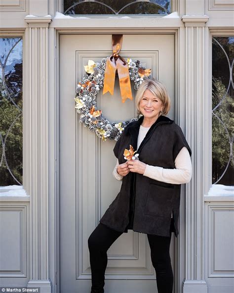 Martha Stewart Shares Top Tips For Christmas Entertaining Daily Mail