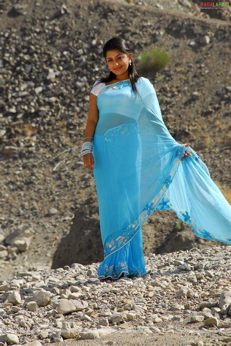 Meera Jasmine Kannada Hot Actress