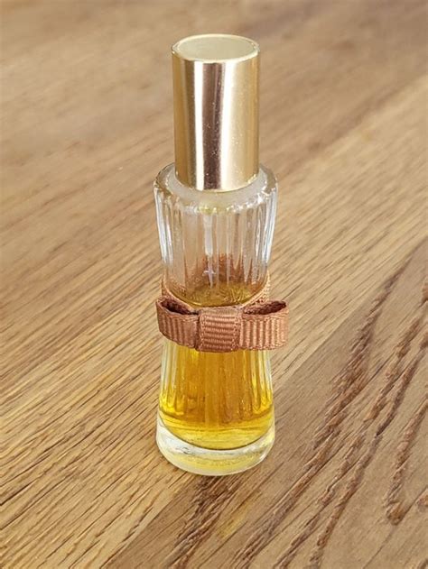 Miniatur Parfum Spray Youth Dew Amber Nude Kaufen Auf Ricardo