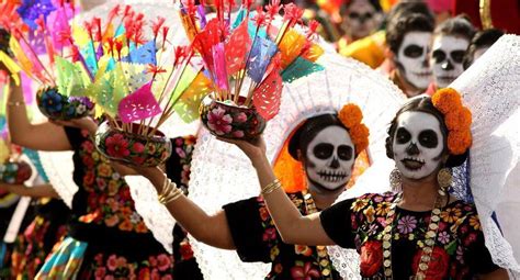 Día De Muertos ¿de Dónde Viene La Tradición Que Celebra A Los