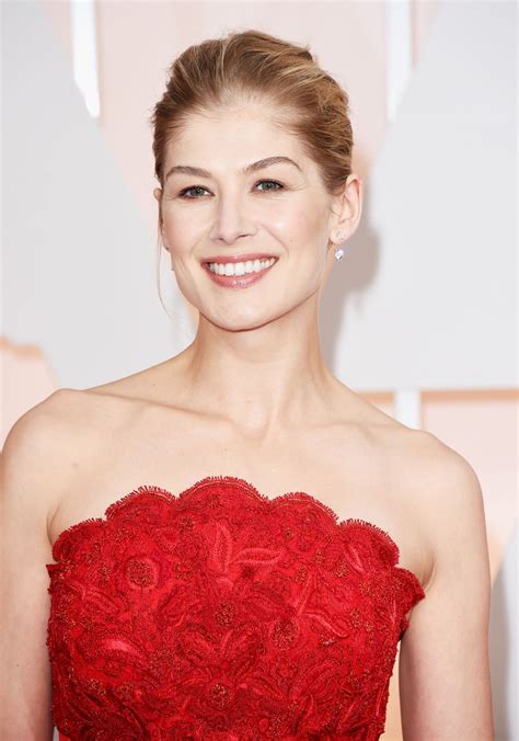 Rosamund Pike 2015 Oscars Red Carpet In Hollywood