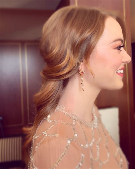 Seriously, the actress can't stop landing incredible roles or managing to pick the perfect ensembles to complement her red hair. Emma Stone's Hair at 2019 Golden Globes | POPSUGAR Beauty ...