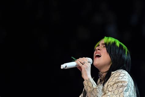 Billie Eilishs Performance At The Grammys 2020 Video Popsugar