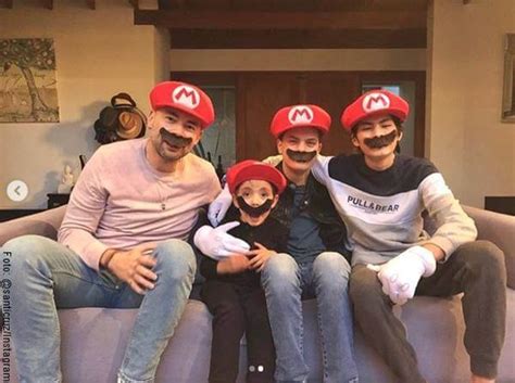 Muchas celebridades del país aprovechan para reunirse con sus seres queridos y disfrutar un momento tan especial. Día del Padre 2020 fue así para los famosos colombianos ...