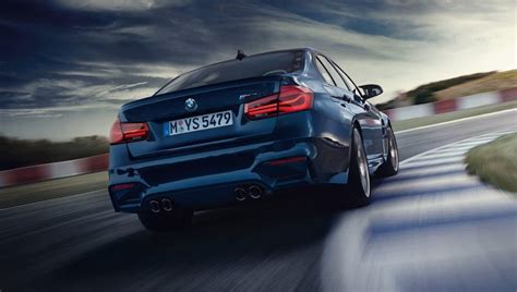 There are few things capable of carrying a driver and three passengers which will deliver the unfiltered fun of bmw's m3. BMW M3 Sedan Price | Specs | Features | Mileage | Autonexa