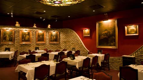 For Retro Decadence Berns Steak House In Tampa Still Delivers Eater