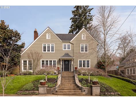 3727 NE COUCH ST, Portland, OR 97232