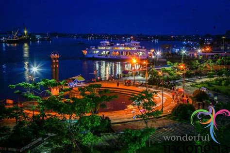 west borneo west kalimantan tourism photo gallery pontianak city at night 2