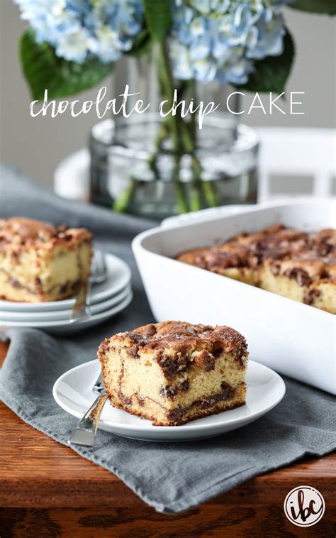An easy to make and delicious chocolate chip cookie cake that's perfect for any occasion. Amazing Chocolate Chip Cake - delicous and easy recipe
