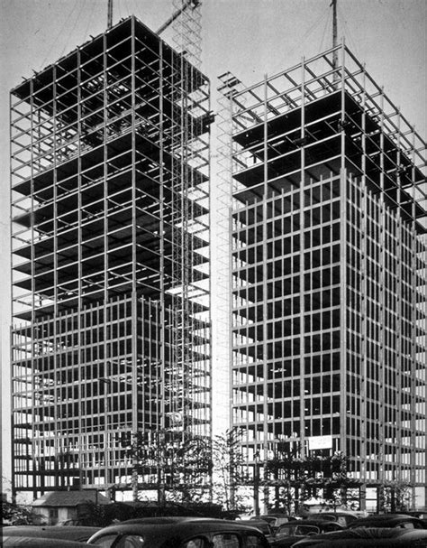 Mies Van Der Rohe 860880 Lake Shore Drive Apartment Buildings