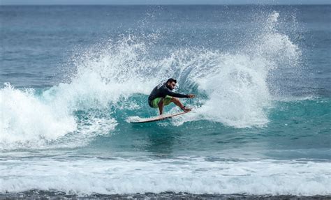 Man Surfing · Free Stock Photo