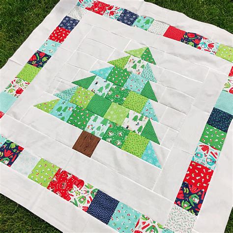 This Charming Christmas Quilt Finishes Quickly Quilting Digest