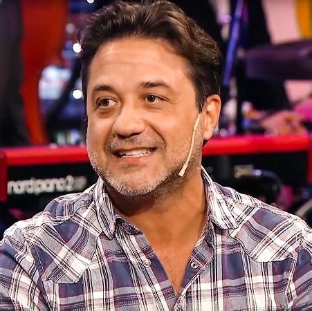 ثقة في الله يديكم النصر. محمد رمضان مُتّهم بدفع أموال مُقابِل تَهنِئة نجم «لا كازا ...
