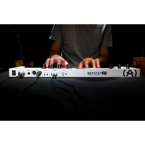Arturia KeyStep 37 MIDI Keyboard Controller - DJ City