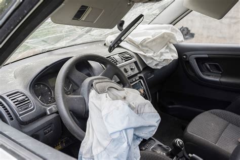 Most Common Airbag Injuries Chiropractor Lithiasprings Aica
