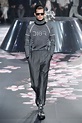 El retro futurismo oriental de Kim Jones en Dior Homme Pre-Fall 2019 ...