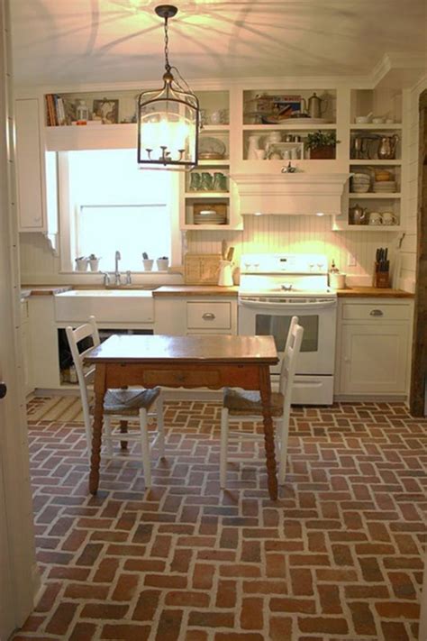 16 Farmhouse Kitchen Flooring Ideas