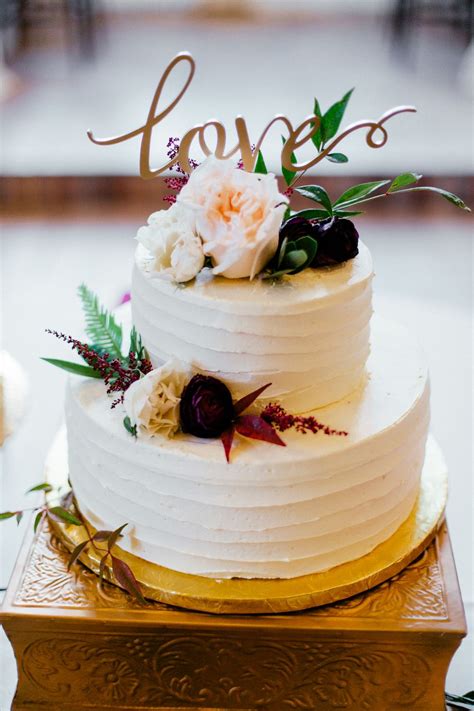 2 Tier Wedding Cake Burgundy Robert Medeiros Torta Nuziale