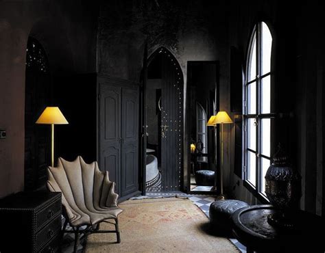 Is there such a thing as a black house? Dark and Moody Interiors