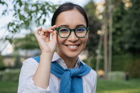 Picking The Perfect Pair Of Glasses Glasses For Your Face