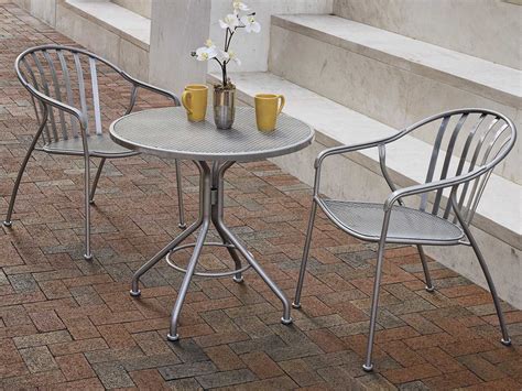 Woodard Wrought Iron Mesh 30 Round Bistro Table Wr280134