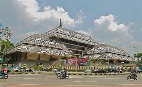 Institut jantung negara ijn kolej tun syed nasir 1, universiti kebangsaan malaysia kampus kuala lumpur klinik kesihatan kuala lumpur (kkkl) hospital besar kuala lumpur kawasan parlimen titiwangsa. Kunjungan ke Perpustakaan Negara Malaysia ~ FPPTMA
