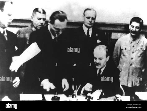1939 Molotov Is Signing Behind Him Hi Res Stock Photography And Images