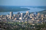 File:Memphis skyline from the air.jpg - Wikipedia