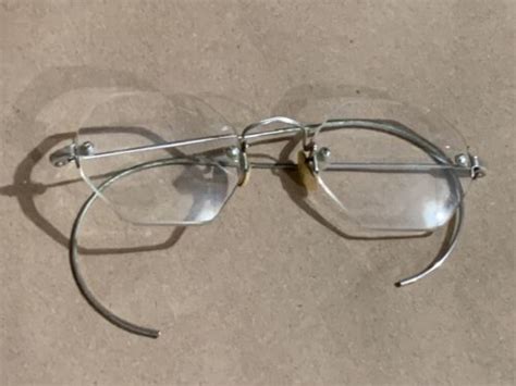 Gold Vintage Rimless Eyeglass Gem
