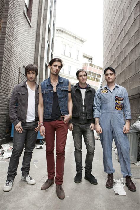 All American Rejects Singer Goes Through His ‘lennon Phase The Columbian