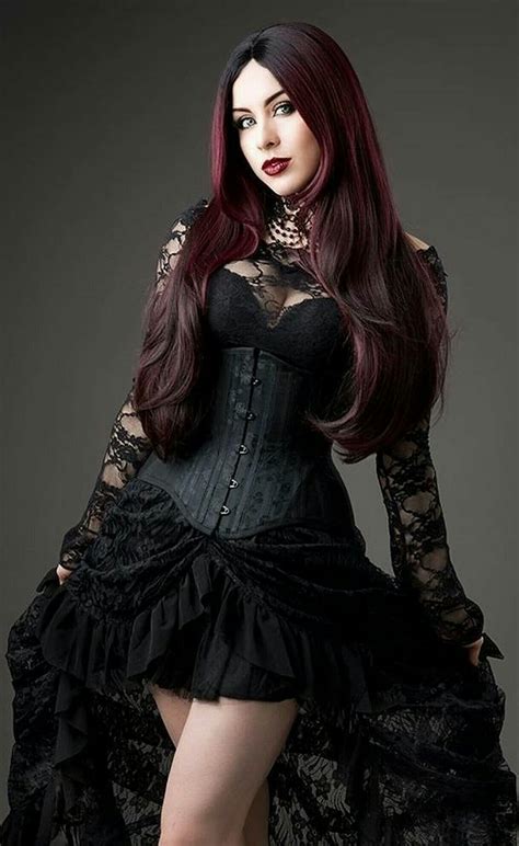 Pin By Dominique On I Like Goth Chicks 2 In 2019 Gothic Fashion