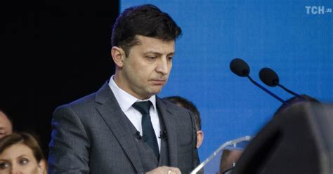 Суд отказался удовлетворять иск о снятии Зеленского с выборов Политика