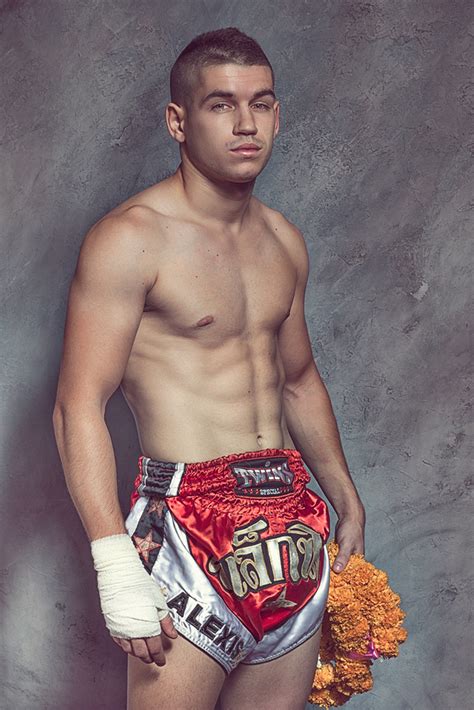 Striking Photos Of Muay Thai Boxers Capture The Softer Side Of