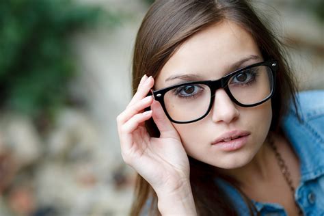 women with glasses model women face looking at viewer women outdoors brunette glasses