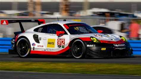 Porsche 911 Rsr Wallpapers Wallpaper Cave