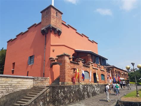 When the time came to the qing dynasty, the fort was took over by the british as their trade consulate in taiwan. See Fort San Domingo and Other Historical Buildings ...