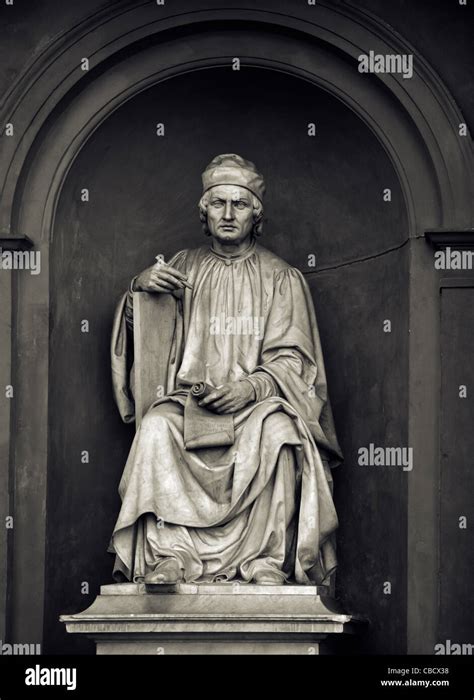 Statue Of Arnolfo Di Cambio By Luigi Pampaloni Outside The Uffizi