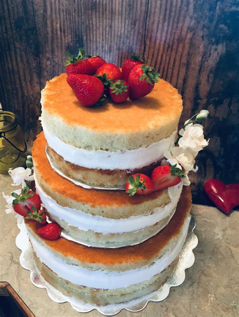 Plan the best wedding ever. Strawberry Filling | Cake, Wedding cakes, Strawberry filling