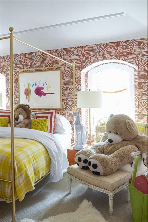 By definition, the master bedroom is usually the largest one in the house but there are also other elements that capture the essence of the concept. 25 Cool Kids' Room Ideas - How to Decorate a Child's Bedroom