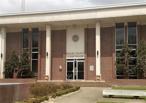 Counties With the Most Motor Vehicle Accident Fatalities in Arkansas