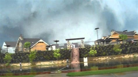 Awesome Footage Tuscaloosa Tornado The Retreat Whole Video Youtube