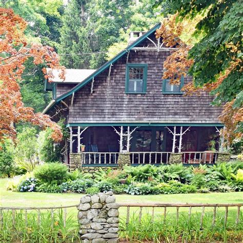 See a full list of top rated options from ct's official tourism site. madison, connecticut | Cabin chic, Exterior, House styles